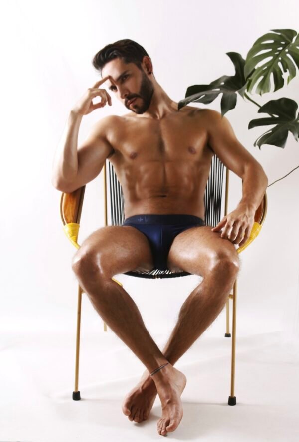 Brief Clásico Azul Oscuro